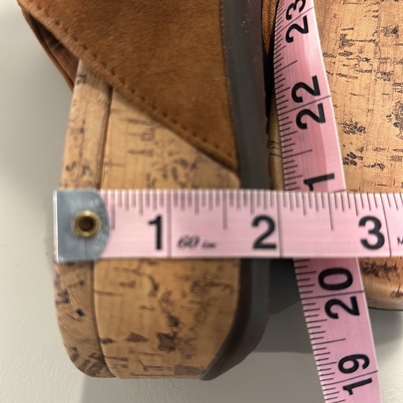 New Vionic Shoes 8 - Picture 10 of 16